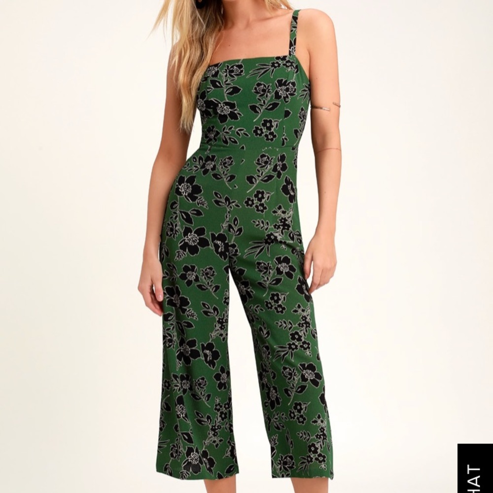 NWT Lulu’s green patterned romper